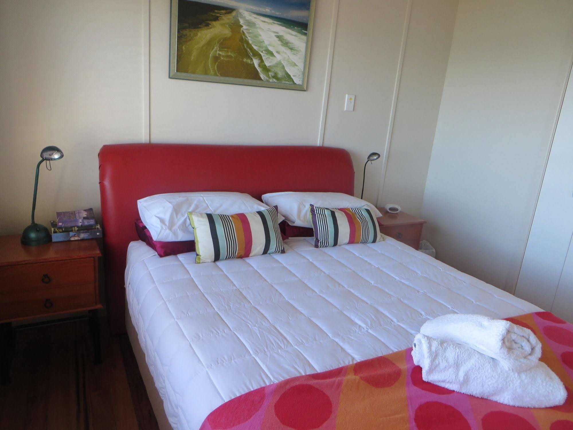 Golden Sand Beachfront, Cable Bay Stays, Cable Bay, Northland Coopers Beach Exterior foto